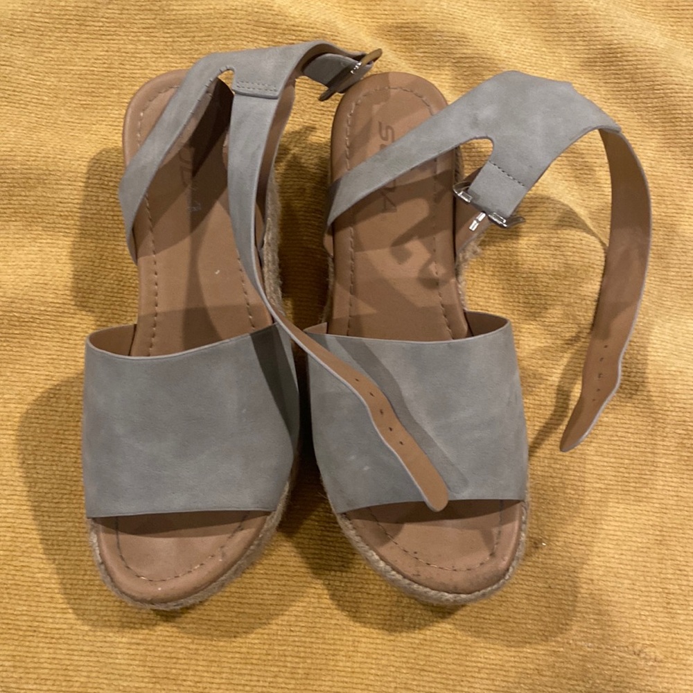 Soda Sandles